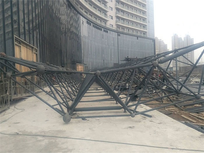 宜昌万豪酒店雨棚网架